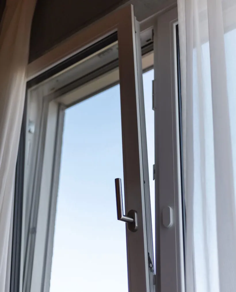 Double glazed awning windows installation